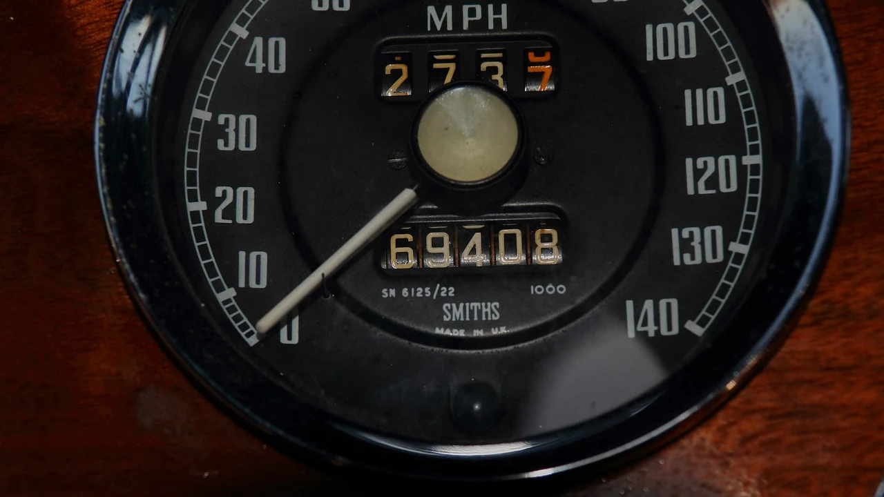 1964 Austin-Healey 3000 Mark III - Image 17 of 19