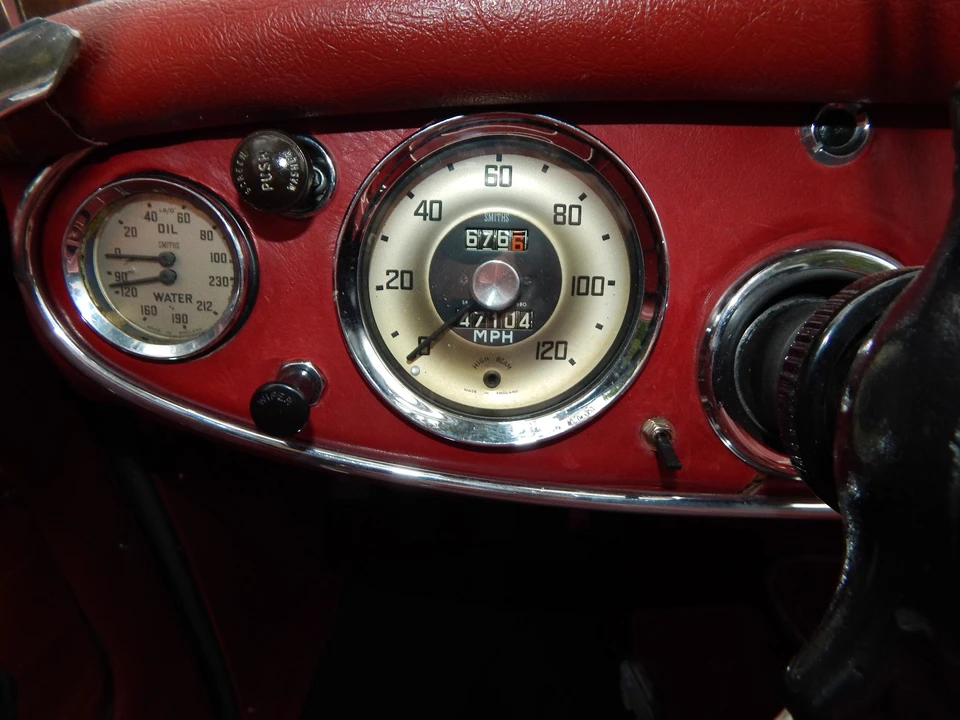 1964 Austin-Healey 3000 Mark III - Image 26 of 31