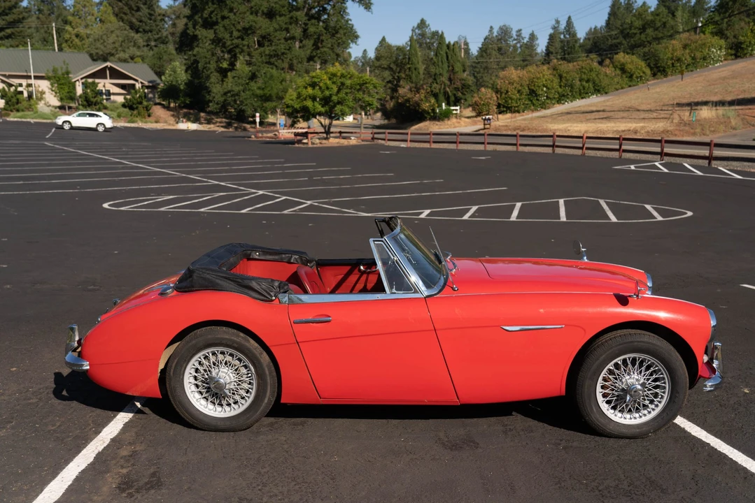 1964 Austin-Healey 3000 Mark II - Image 17 of 31