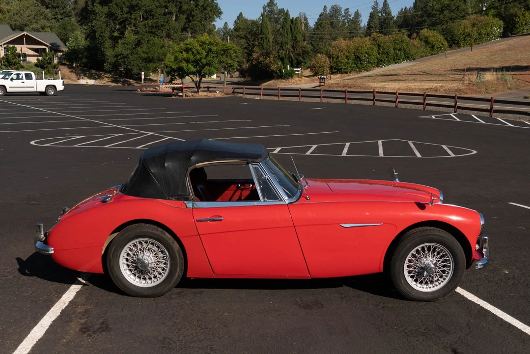 1964 Austin-Healey 3000 Mark II - Image 16 of 31