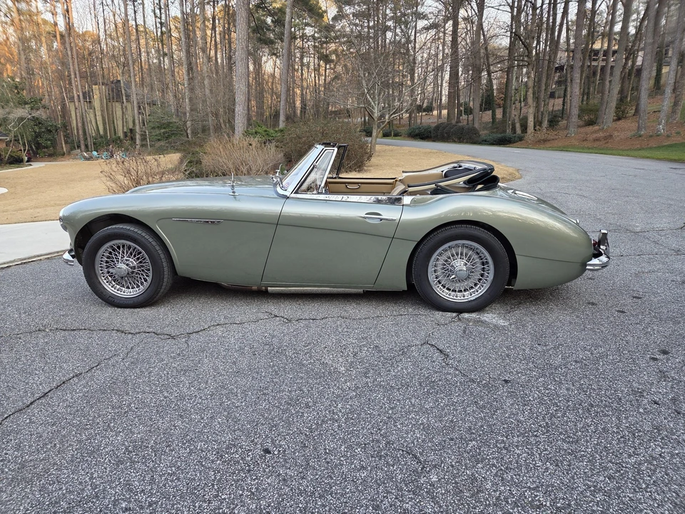 1964 Austin-Healey 3000 Mark III - Image 10 of 31