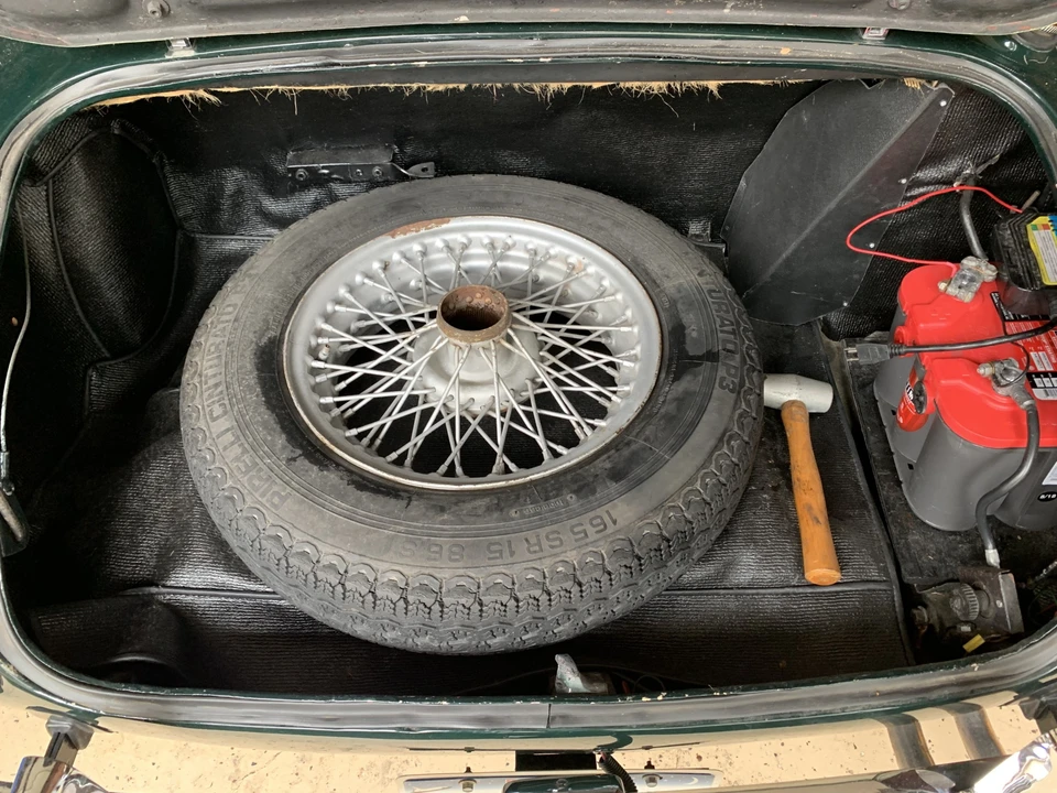 1964 Austin-Healey 3000 Mark III - Image 15 of 31