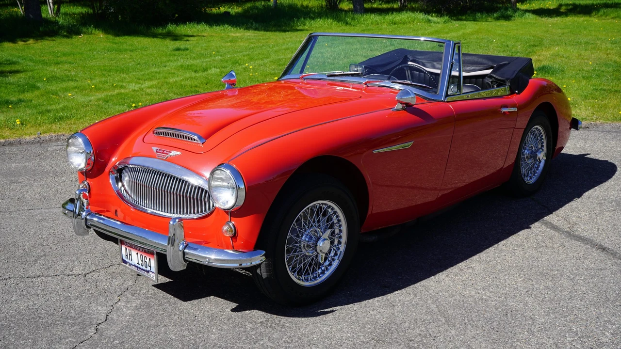 1964 Austin-Healey 3000 Mark III - Image 2 of 31