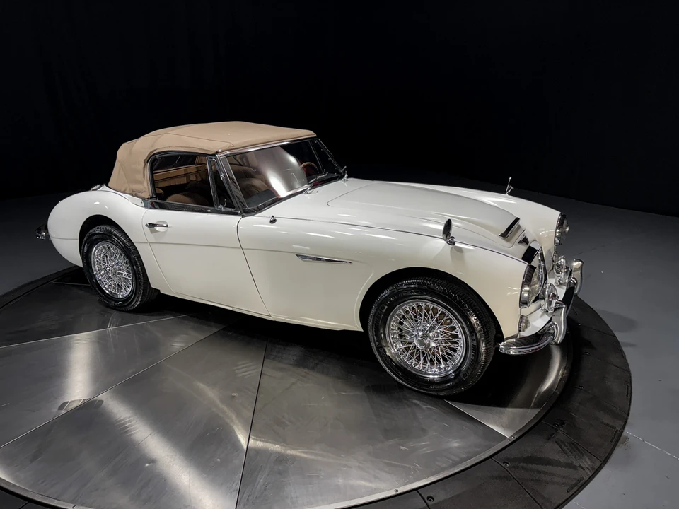 1964 Austin-Healey 3000 Mark III - Image 19 of 31