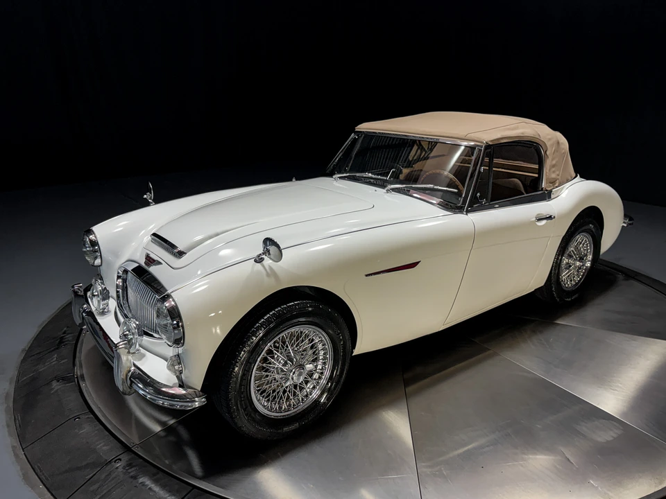 1964 Austin-Healey 3000 Mark III - Image 24 of 31