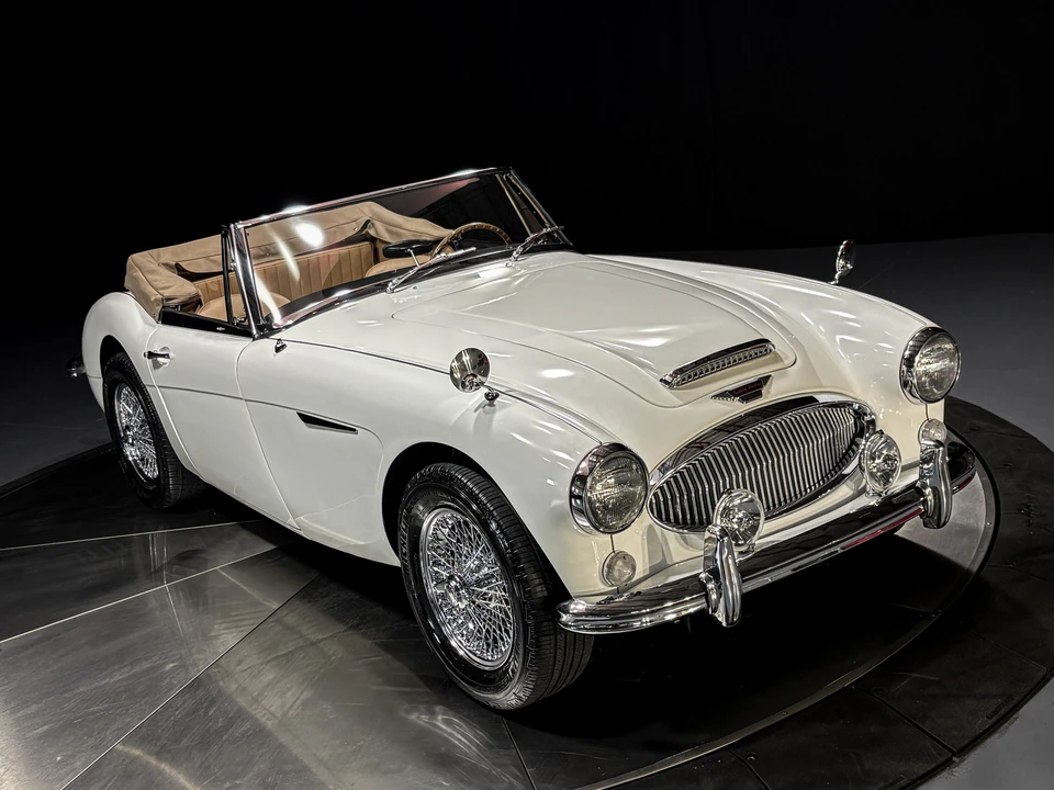 1964 Austin-Healey 3000 Mark III - Image 5 of 31