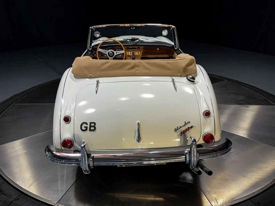 1964 Austin-Healey 3000 Mark III - Image 12 of 31