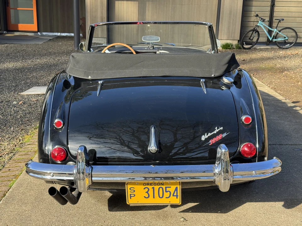 1964 Austin-Healey 3000 Mark III - Image 9 of 31
