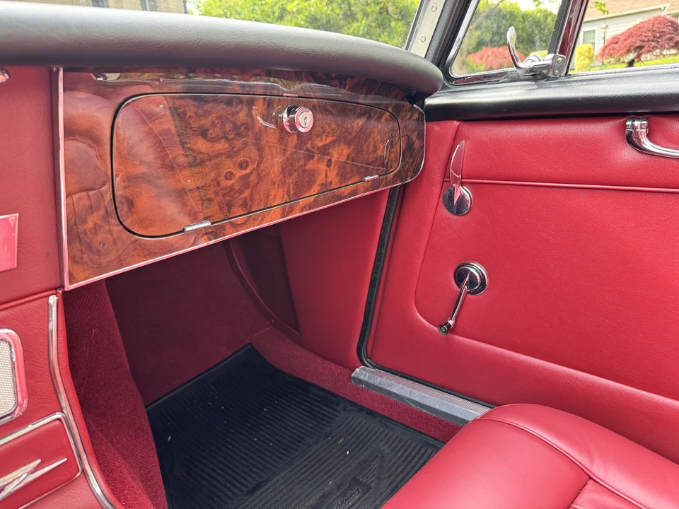 1964 Austin-Healey 3000 Mark III - Image 30 of 31