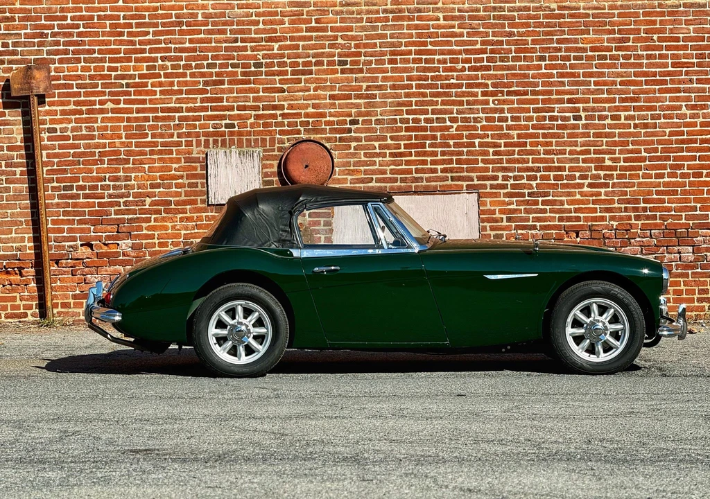 1964 Austin-Healey 3000 Mark III - Image 15 of 31