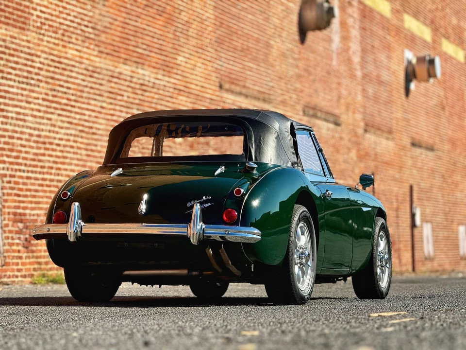 1964 Austin-Healey 3000 Mark III - Image 16 of 31