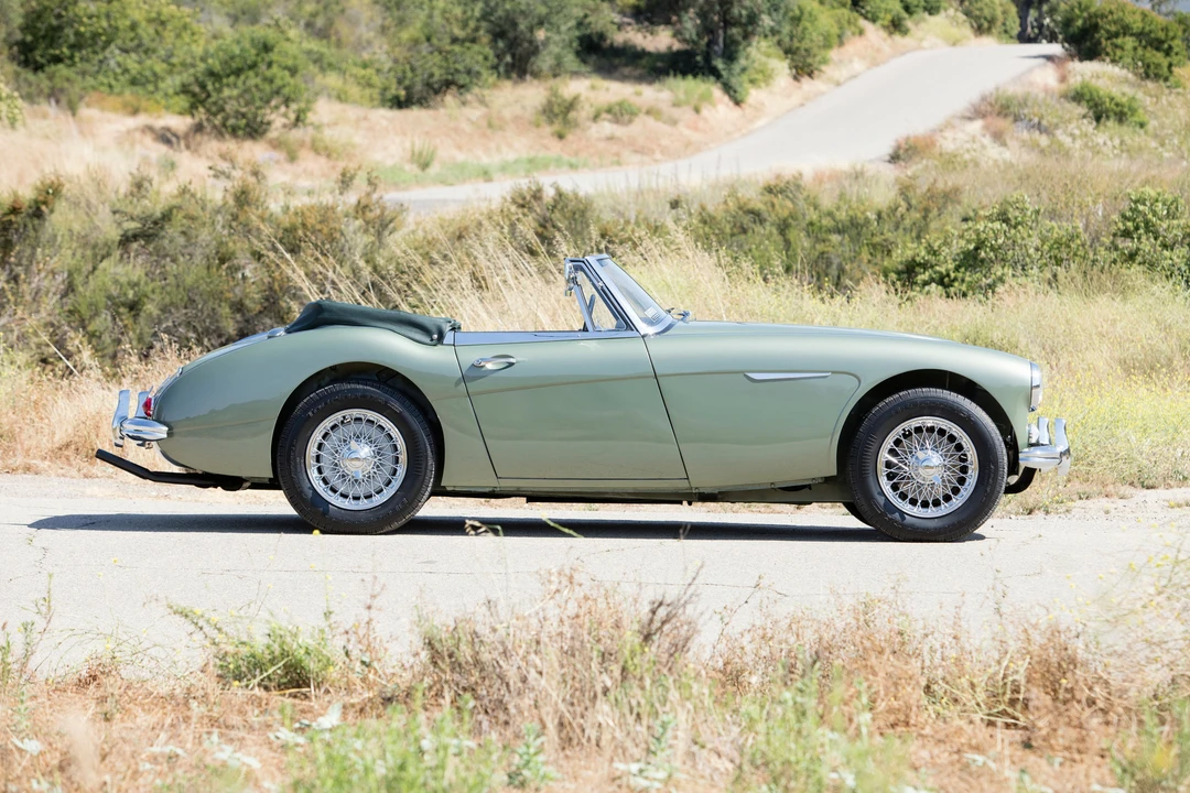 1964 Austin-Healey 3000 Mark III - Image 4 of 31