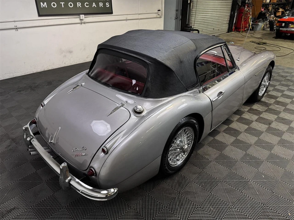 1964 Austin-Healey 3000 Mark III - Image 25 of 31