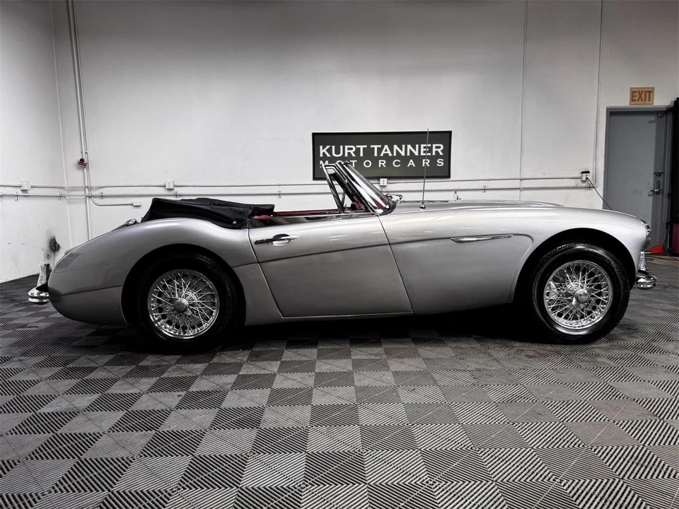 1964 Austin-Healey 3000 Mark III - Image 11 of 31