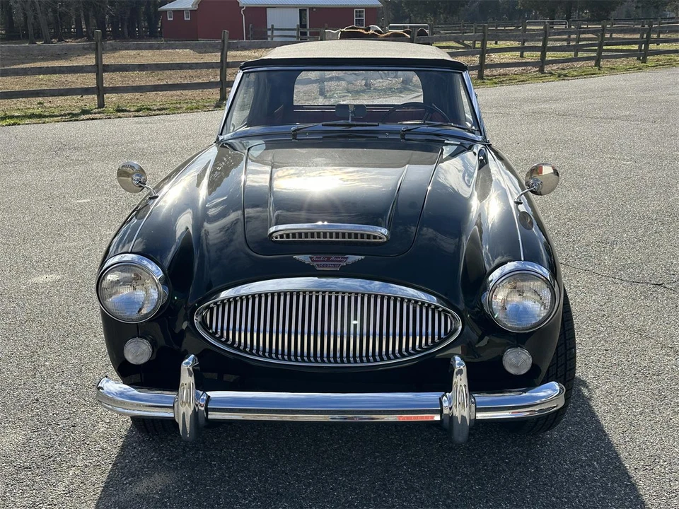 1964 Austin-Healey 3000 Mark III - Image 2 of 31