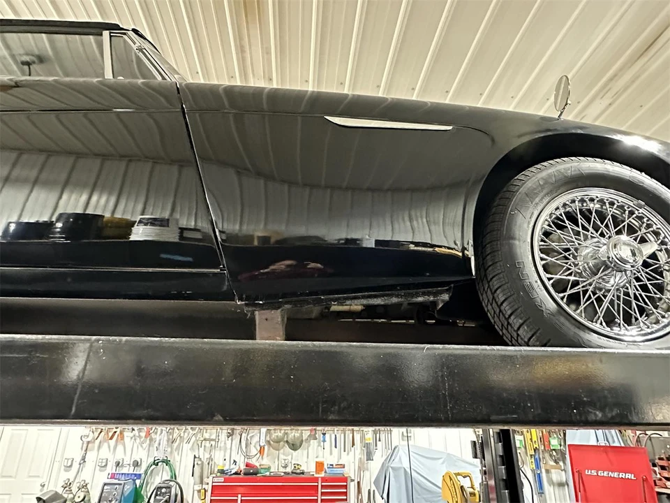 1964 Austin-Healey 3000 Mark III - Image 15 of 31
