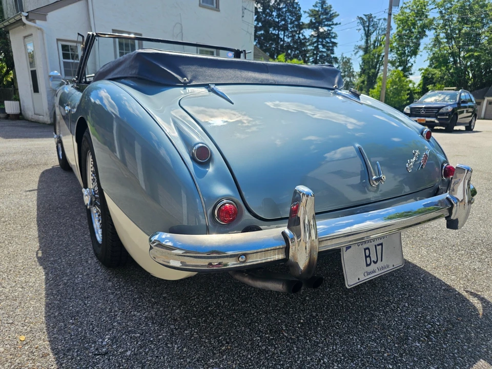 1964 Austin-Healey 3000 Mark III - Image 18 of 20