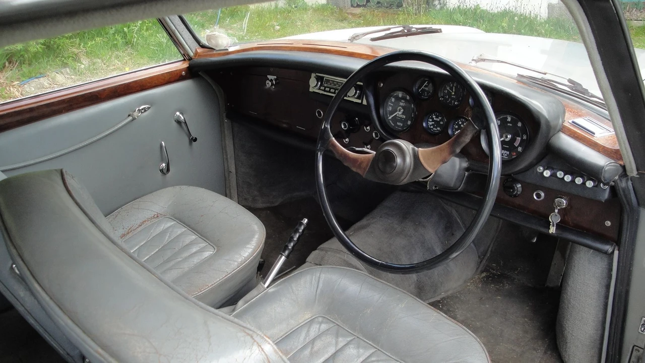 1964 Bristol - Image 2 of 3