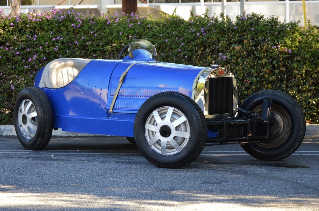 1964 Bugatti - Image 2 of 31