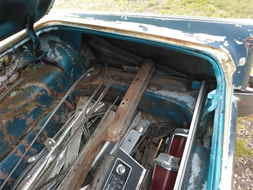 1964 Buick Electra - Image 6 of 10
