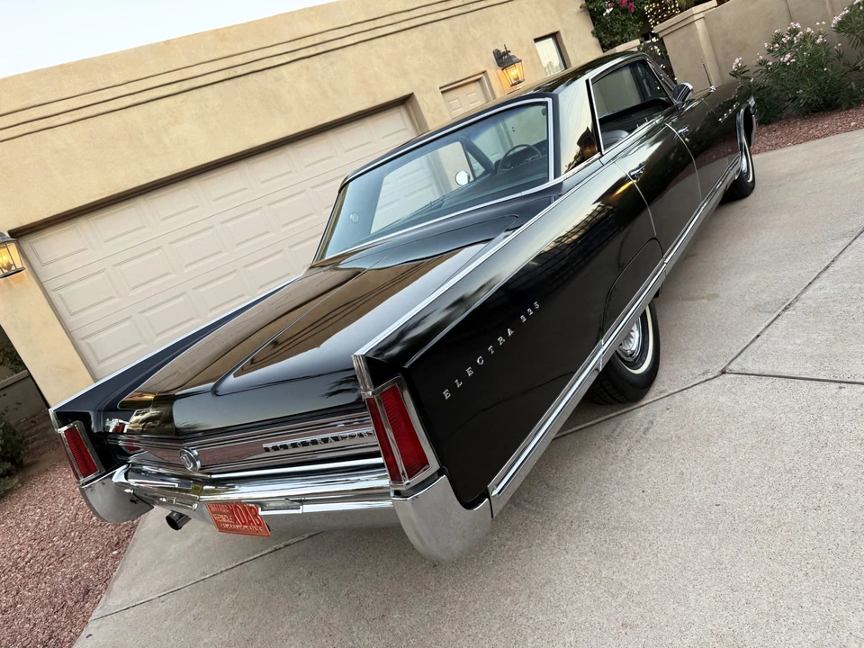 1964 Buick Electra - Image 22 of 31