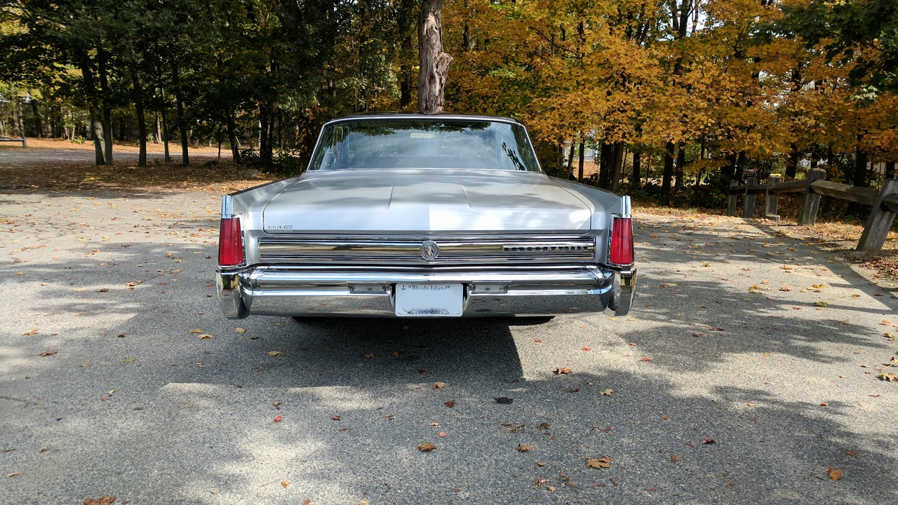 1964 Buick Electra - Image 16 of 31