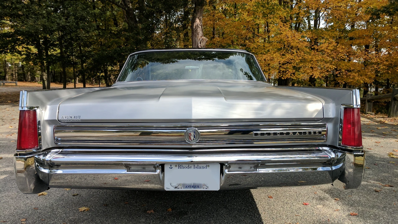 1964 Buick Electra - Image 15 of 31