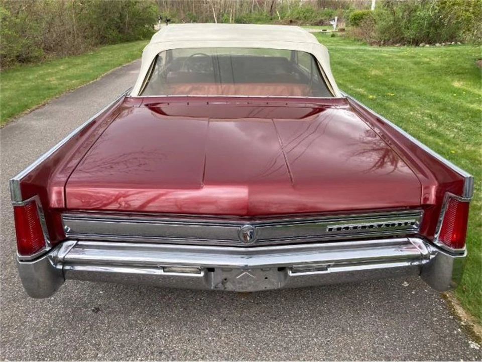 1964 Buick Electra - Image 15 of 18