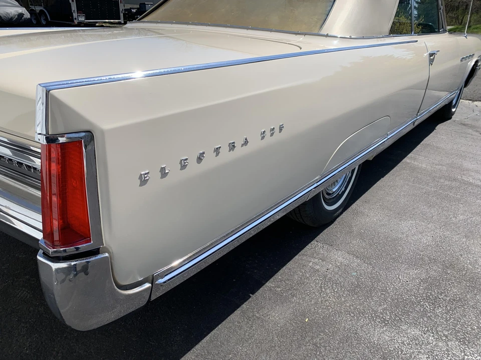 1964 Buick Electra - Image 22 of 31