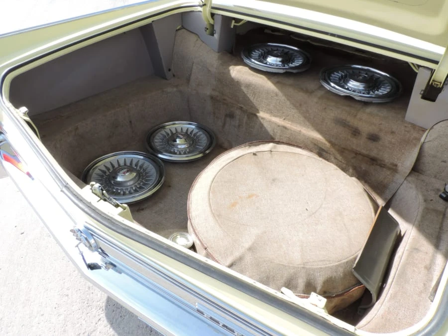 1964 Buick Electra - Image 8 of 12