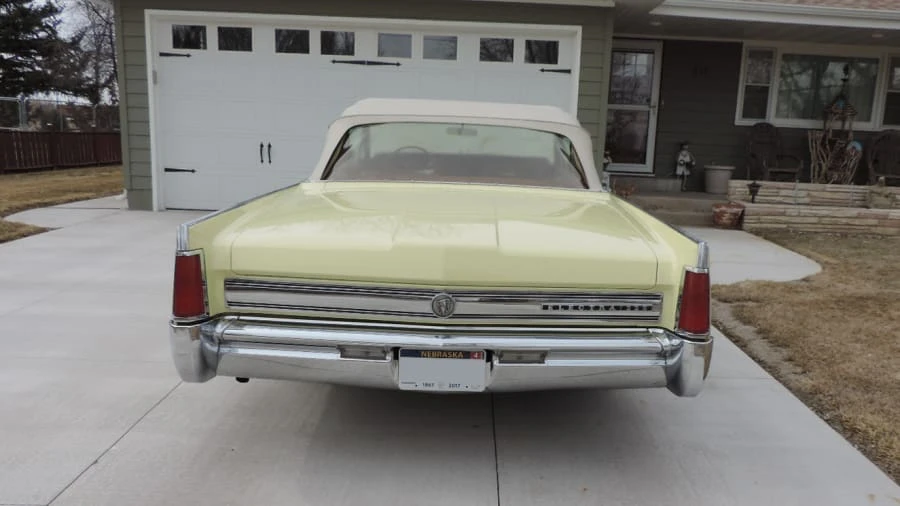 1964 Buick Electra - Image 9 of 12