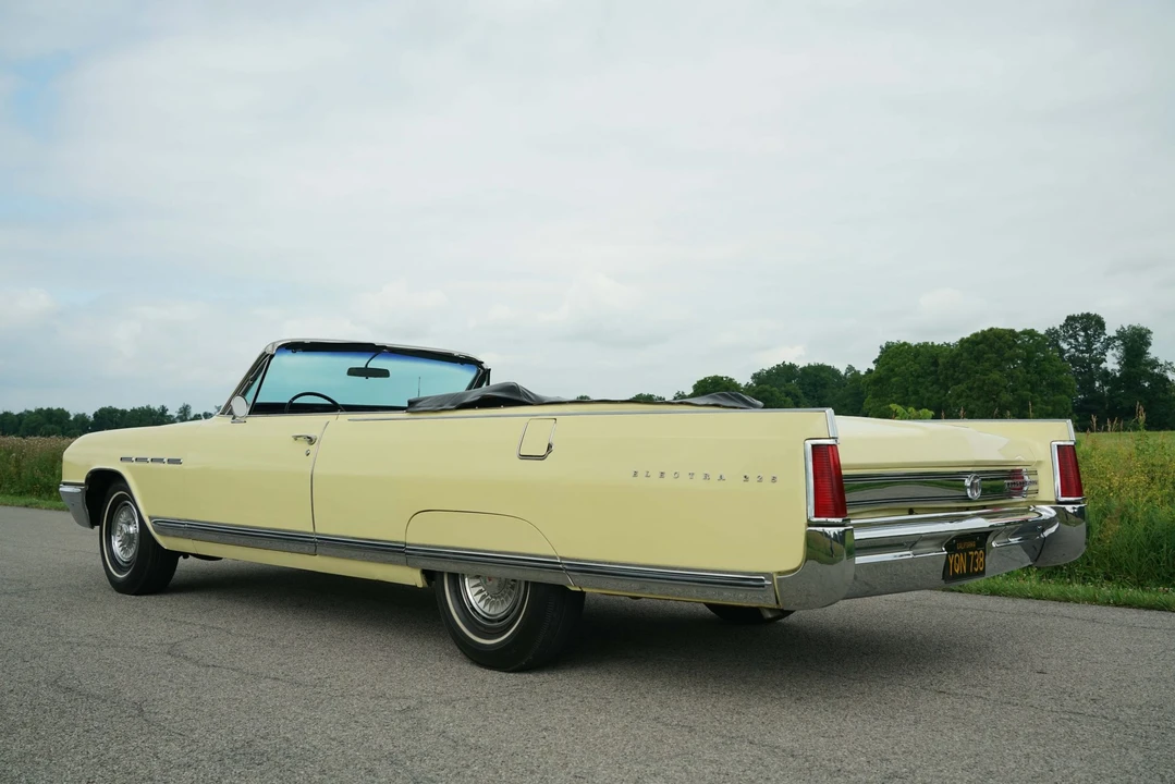 1964 Buick Electra - Image 30 of 31