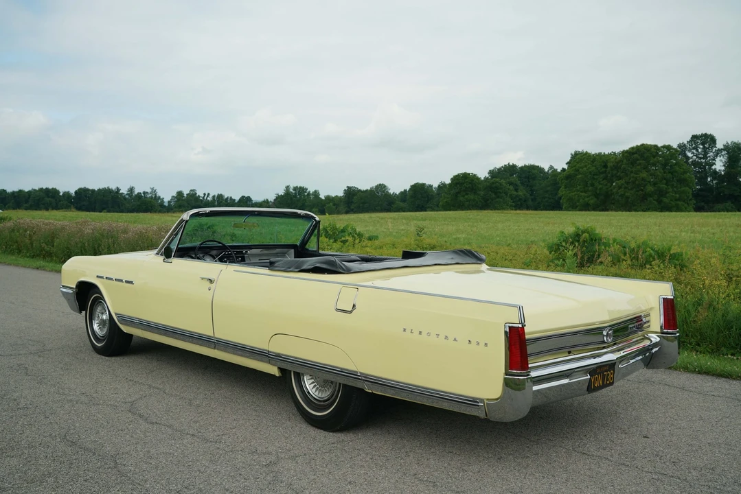 1964 Buick Electra - Image 29 of 31