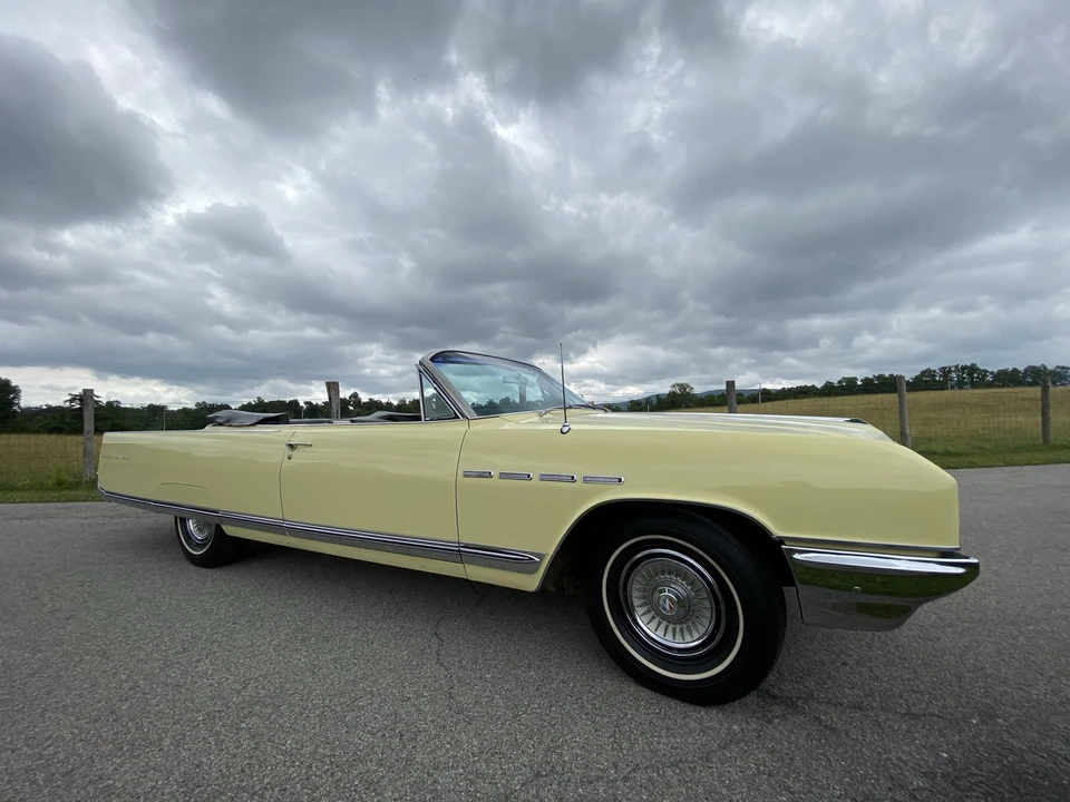 1964 Buick Electra - Image 22 of 31