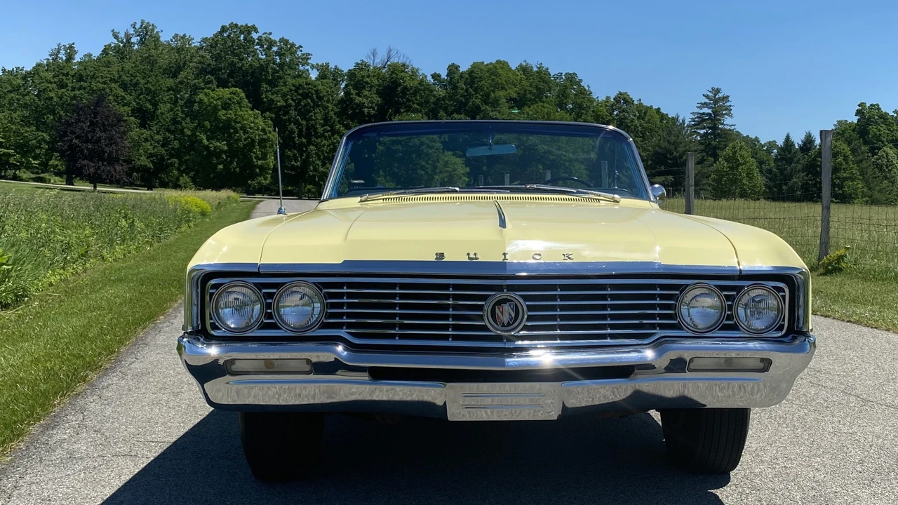 1964 Buick Electra - Image 14 of 31