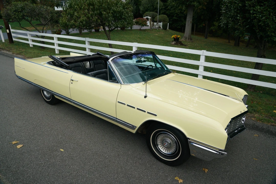 1964 Buick Electra - Image 12 of 31