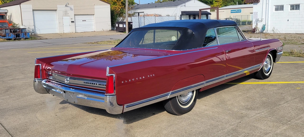 1964 Buick Electra - Image 17 of 31