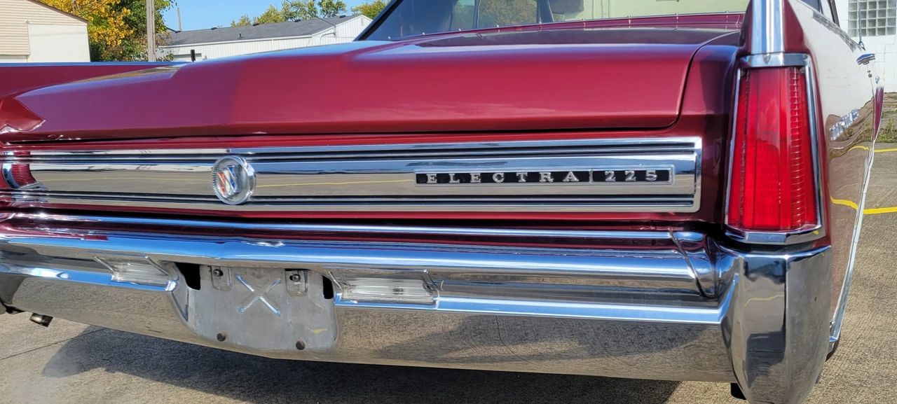 1964 Buick Electra - Image 30 of 31