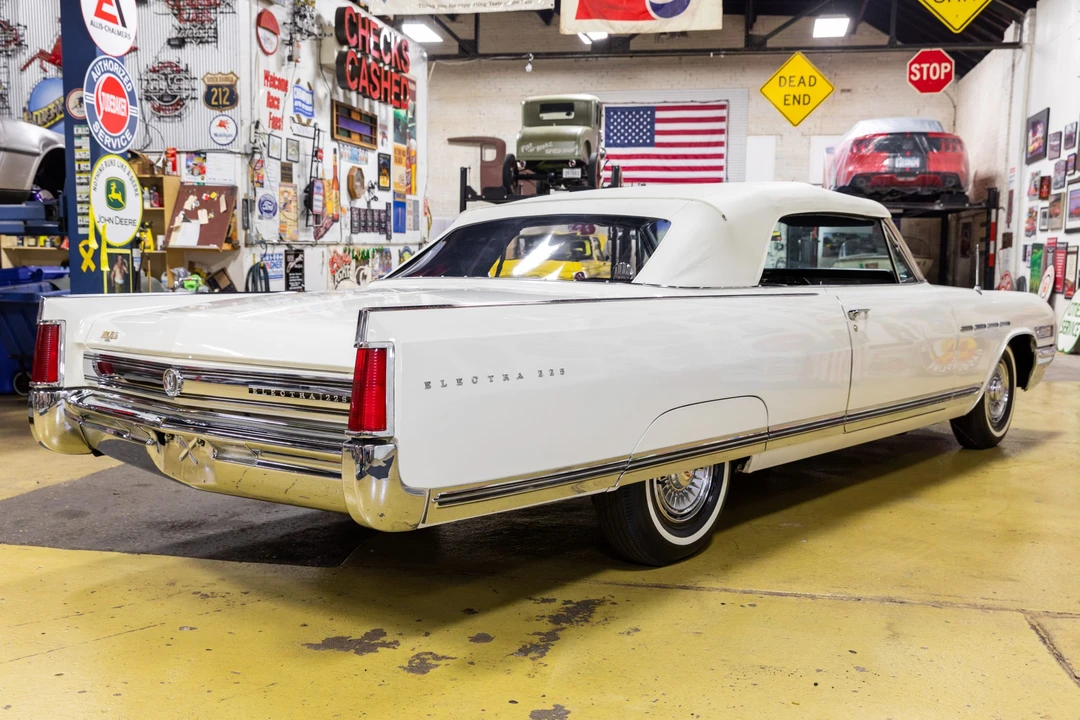 1964 Buick Electra - Image 6 of 31