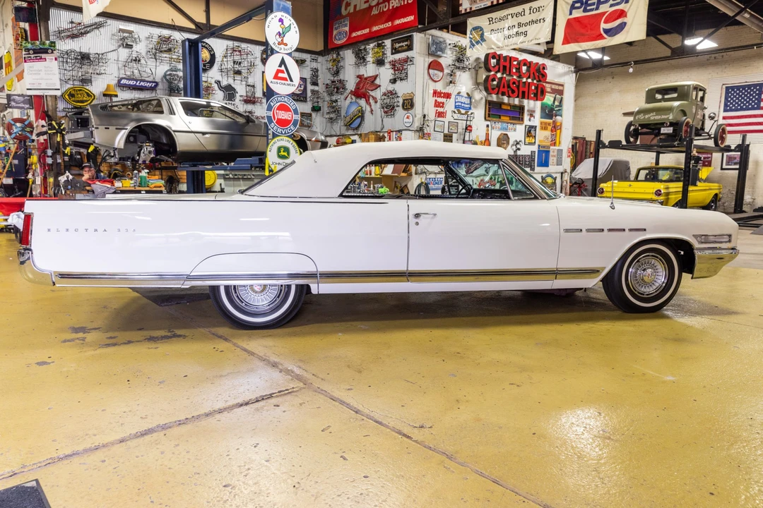 1964 Buick Electra - Image 7 of 31