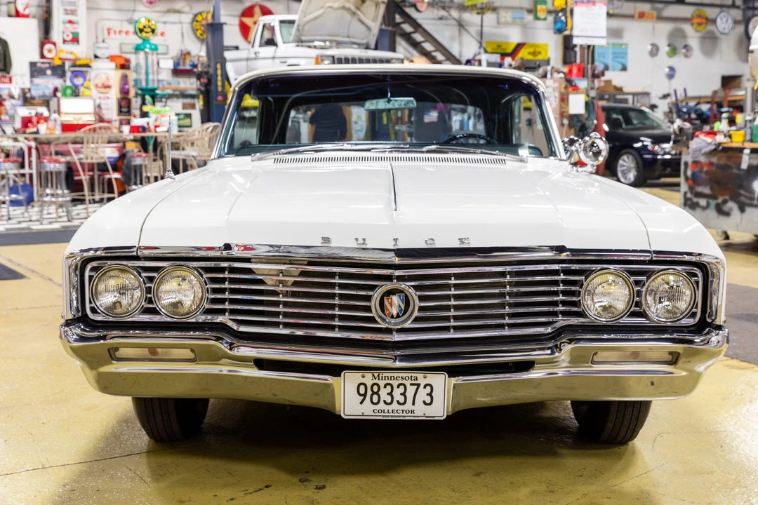 1964 Buick Electra - Image 9 of 31