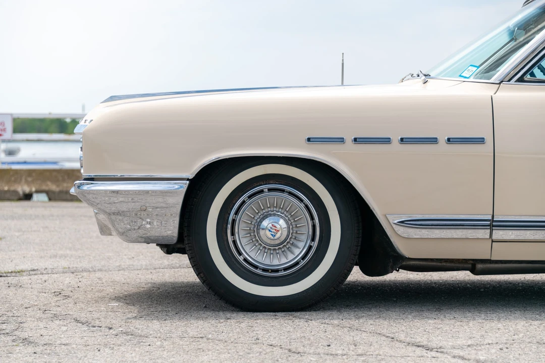 1964 Buick Electra - Image 24 of 31