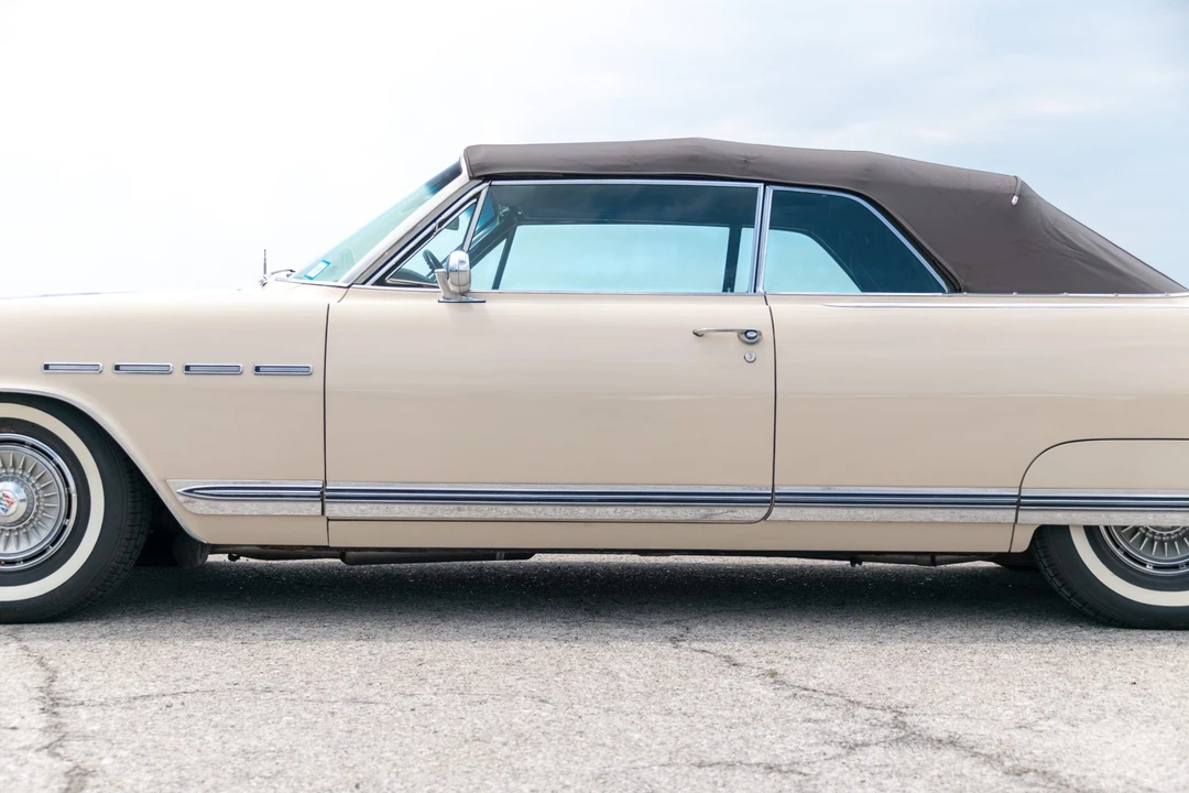 1964 Buick Electra - Image 25 of 31