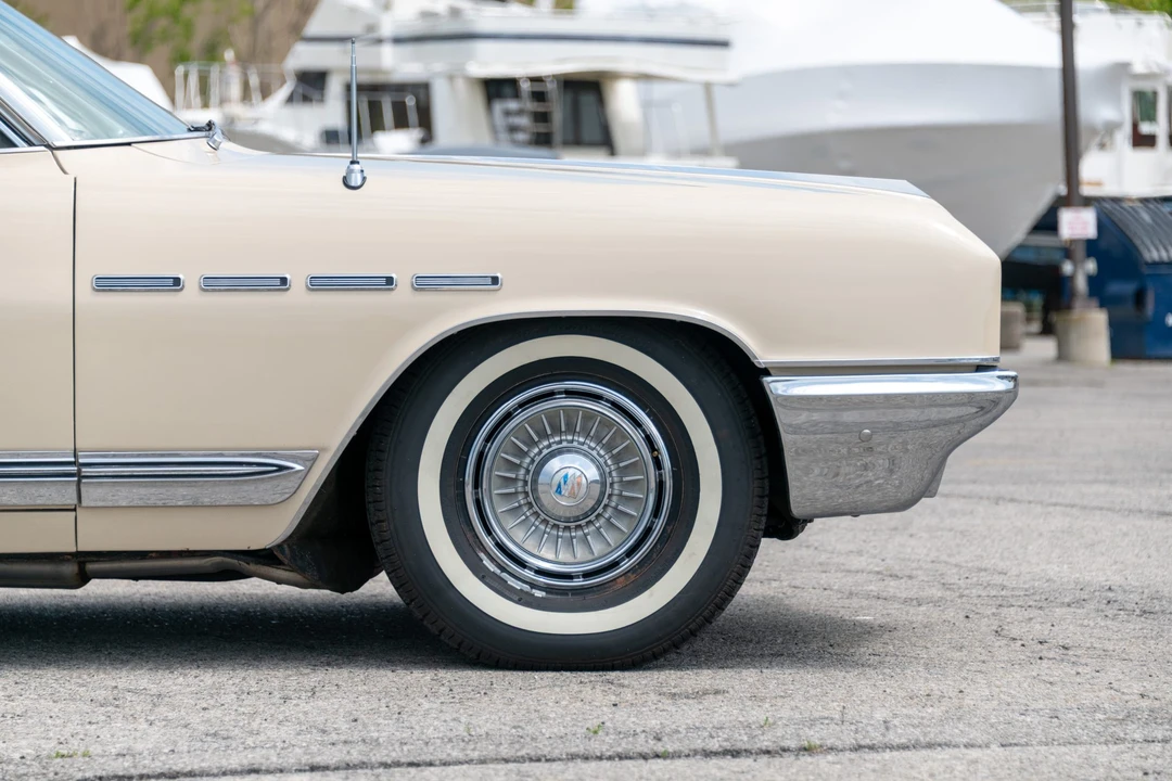 1964 Buick Electra - Image 29 of 31