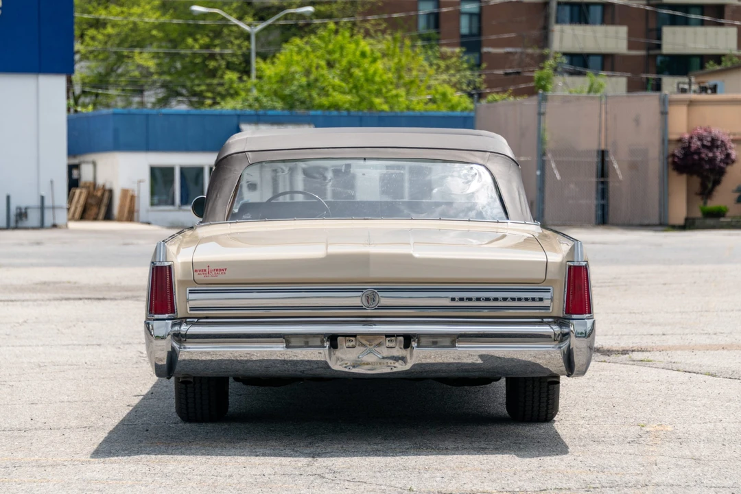 1964 Buick Electra - Image 16 of 31