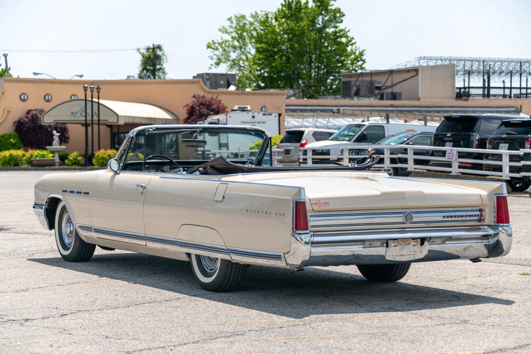 1964 Buick Electra - Image 7 of 31
