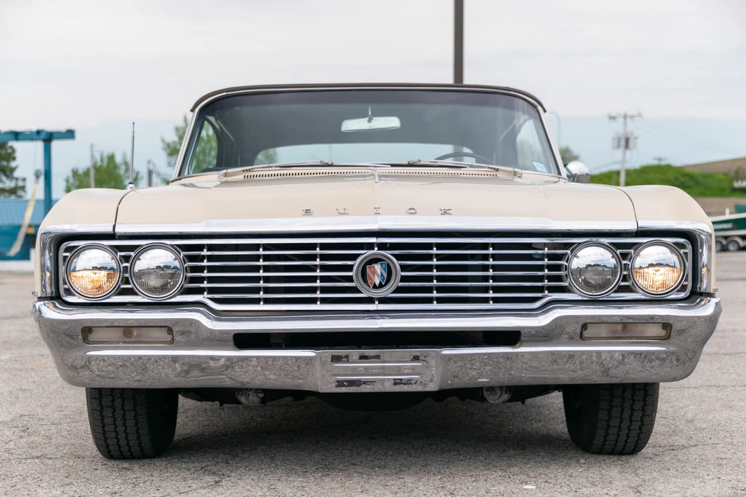 1964 Buick Electra - Image 11 of 31