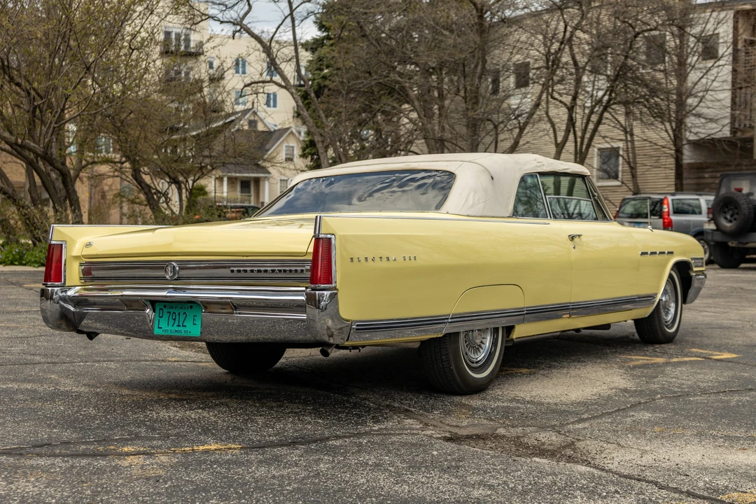 1964 Buick Electra - Image 14 of 31