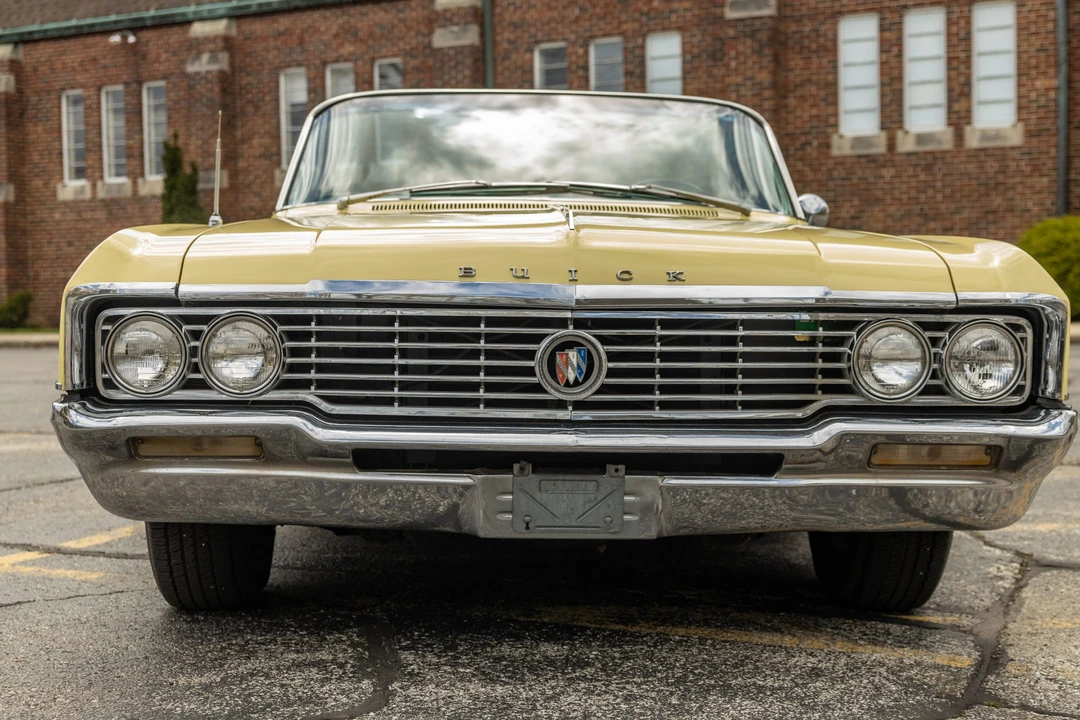 1964 Buick Electra - Image 21 of 31