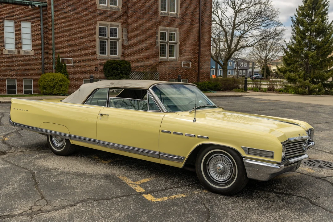 1964 Buick Electra - Image 15 of 31